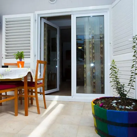 Studio Nikola Apartmán Podgora (Split-Dalmatia)